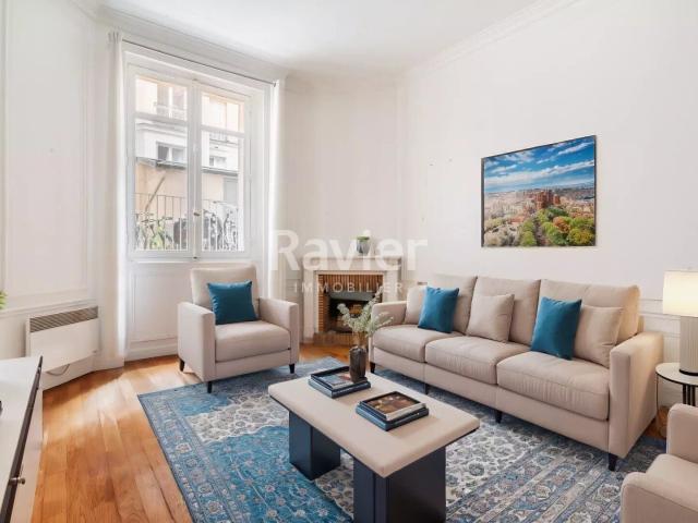 BOURDONNAIS / CHAMPS DE MARS STUDIO 35m²