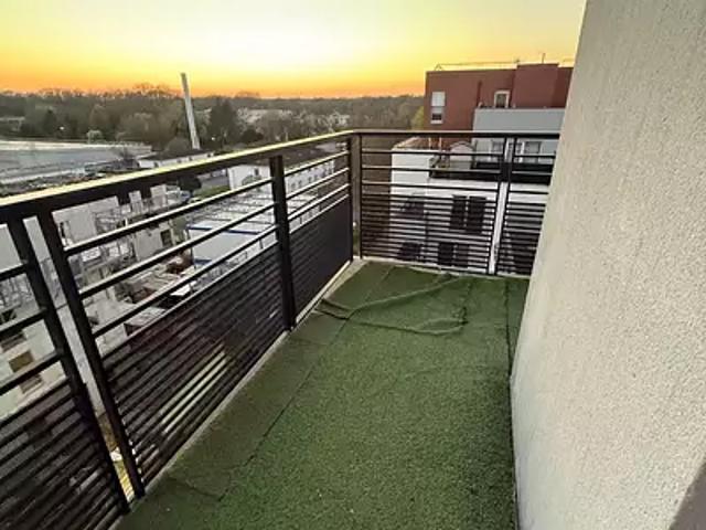 Boussy Saint Antoine 91800 Achat / Vente appartement 1 pièce t1 au dernier étage parking