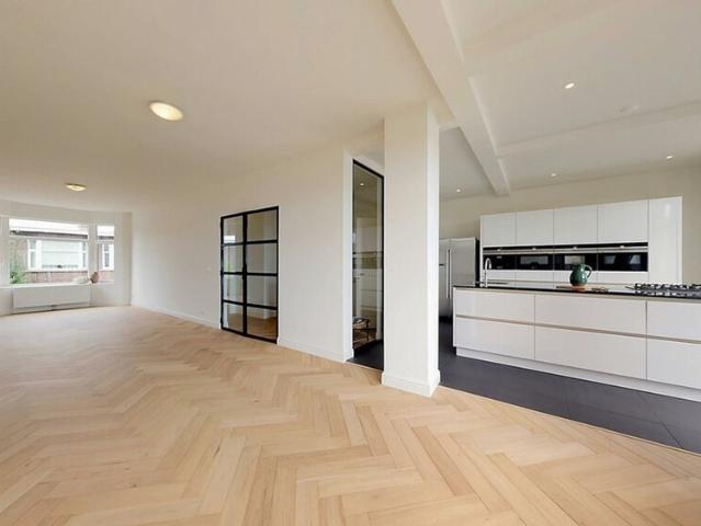 Bovenwoning dubbel bovenhuis te huur in Den Haag