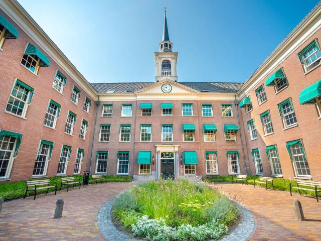 Bovenwoning te huur in Warmond