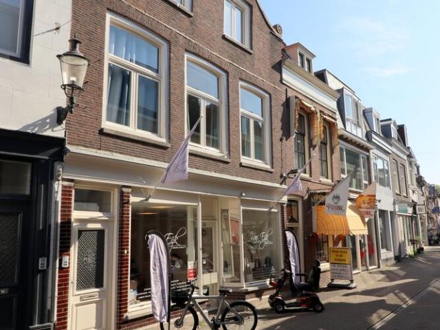 Bovenwoning te huur in Weesp