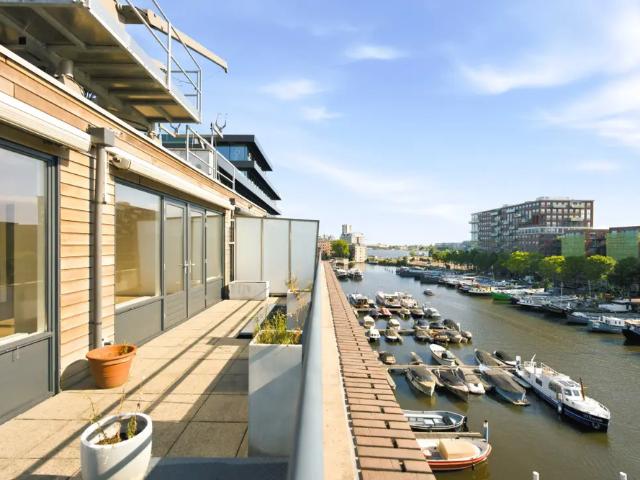 Bovenwoning appartement te huur in Amsterdam