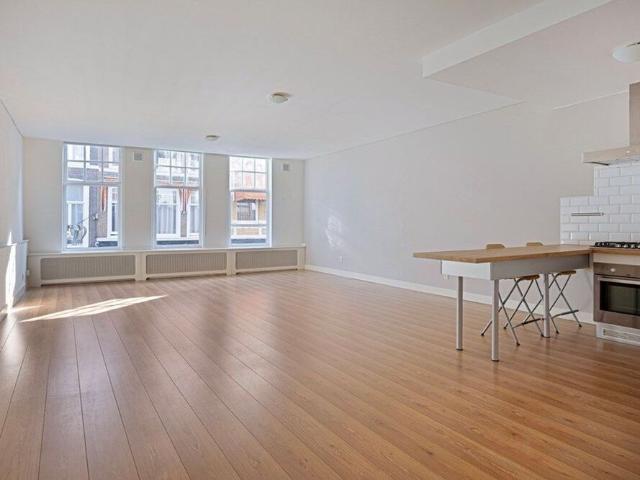 Bovenwoning appartement te huur in Den Haag