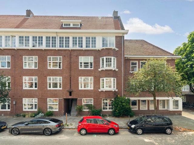 Bovenwoning dubbel bovenhuis met open portiek te huur in Amsterdam