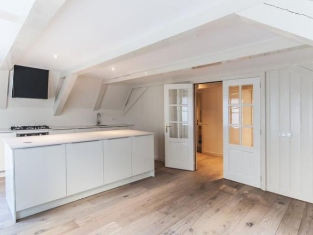 Bovenwoning dubbel bovenhuis te huur in Amsterdam