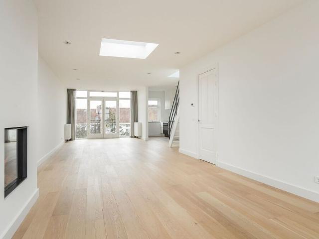 Bovenwoning dubbel bovenhuis te huur in Amsterdam