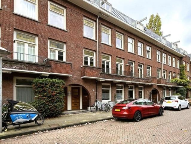 Bovenwoning dubbel bovenhuis te huur in Amsterdam