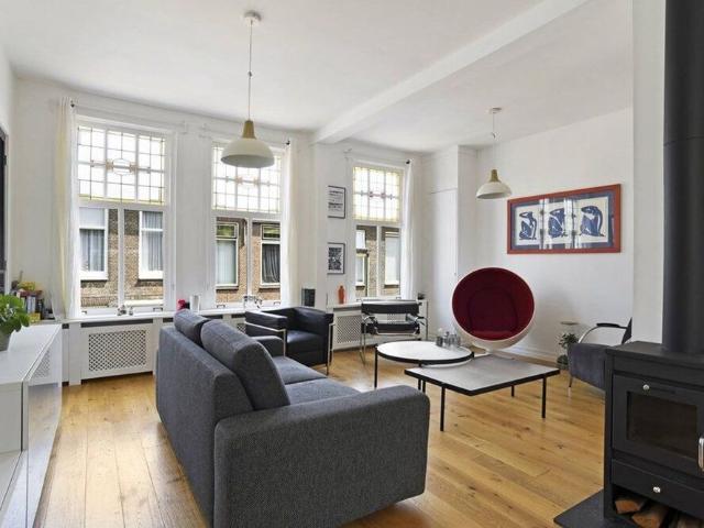 Bovenwoning dubbel bovenhuis te huur in Den Haag