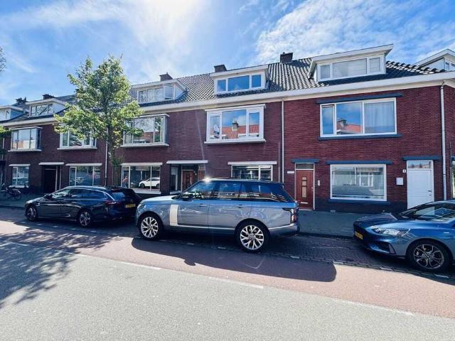 Bovenwoning dubbel bovenhuis te huur in Den Haag
