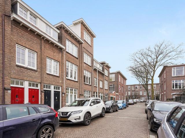 Bovenwoning dubbel bovenhuis te huur in Den Haag