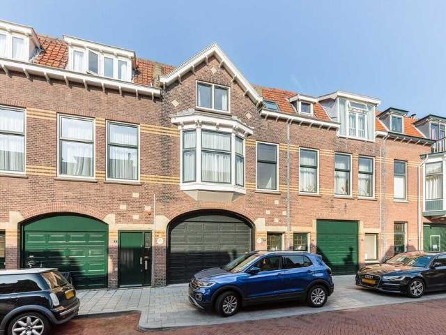 Bovenwoning dubbel bovenhuis te huur in Den Haag