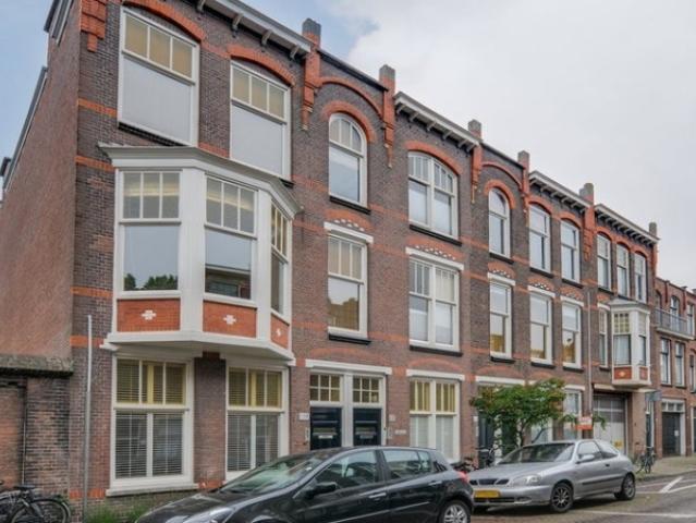 Bovenwoning dubbel bovenhuis te huur in Den Haag