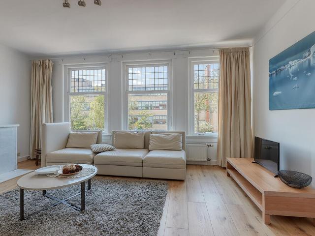 Bovenwoning dubbel bovenhuis te huur in Den Haag