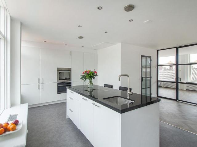 Bovenwoning dubbel bovenhuis te huur in Den Haag