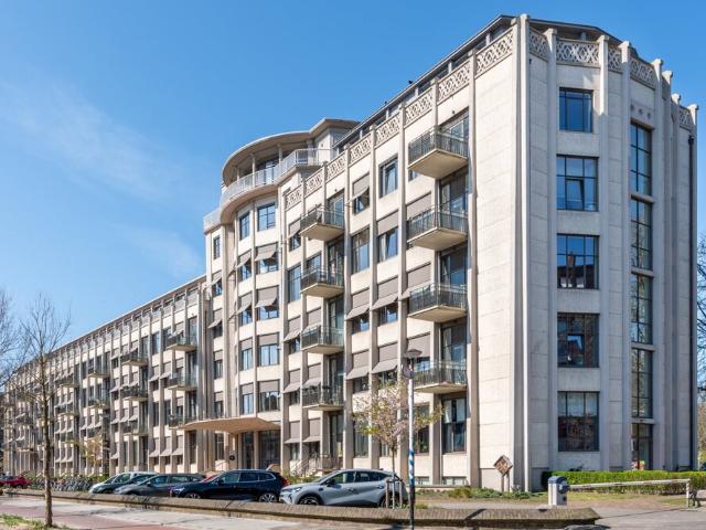 Bovenwoning open portiek te huur in Den Haag
