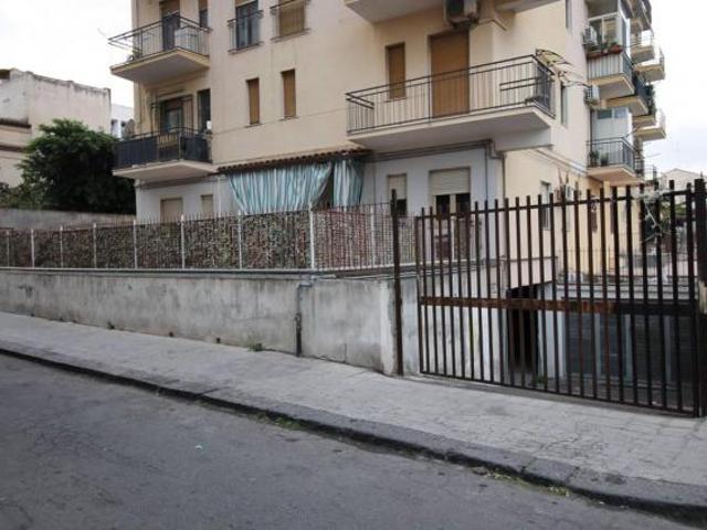 Box 1 locale Rif. 19