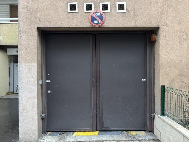 BOX CHARONNE