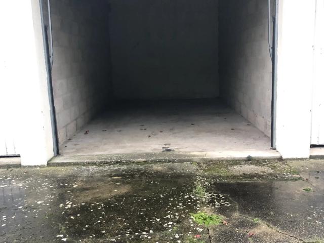 Box à vendre