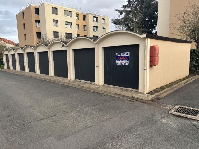 BOX à vendre Ste Geneviève des Bois