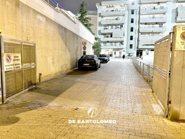 BOX AUTO VIA PLATEJA