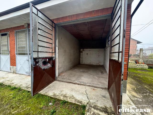 BOX AUTO in AFFITTO a VEROLENGO