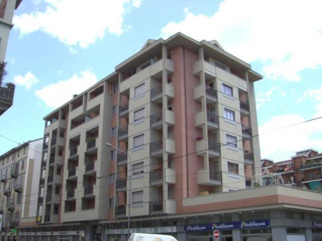 Box / Garage di 13 m in vendita a Torino