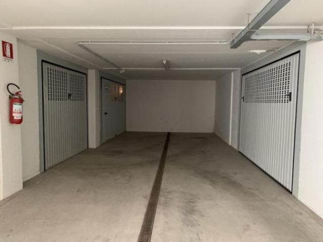 Box / Garage di 25 m in vendita a Carpi