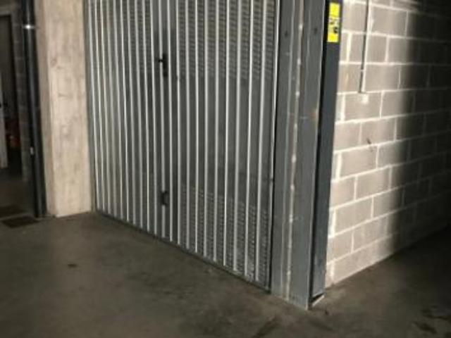 Box / Garage di 27 m in vendita a Bergamo