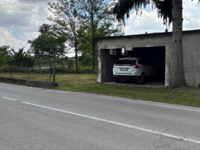 Box / Garage di 30 m in vendita a Romano d'Ezzelino [rif. DV 13074]
