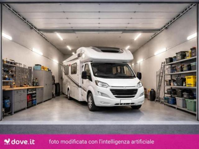 Box / Garage di 68 m in vendita a Roma