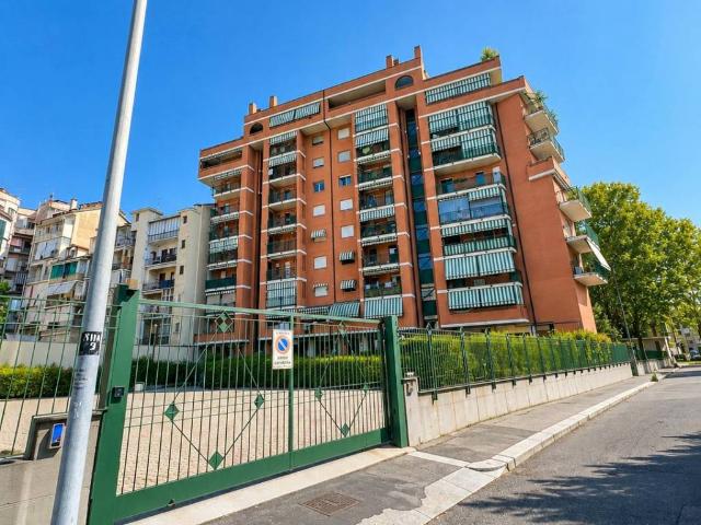 Box / Garage in affitto a Torino TO