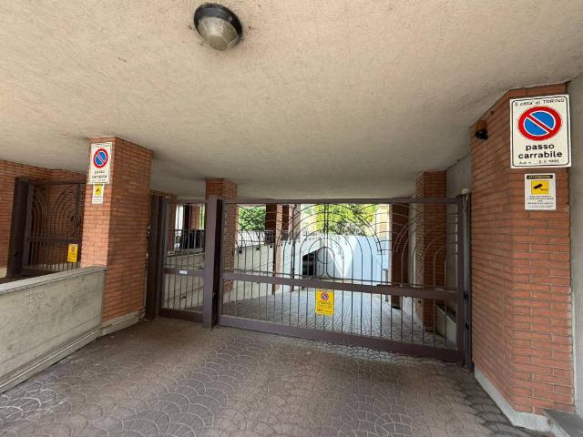 Box / Garage in affitto a Torino TO