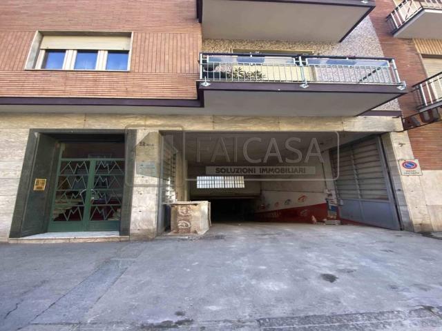 Box / Garage in affitto a Torino TO