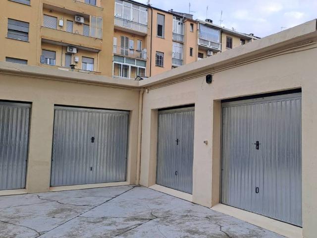 Box / Garage in affitto a Torino TO
