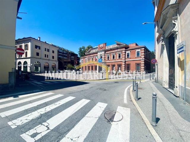 Box / Garage in affitto a Varese VA