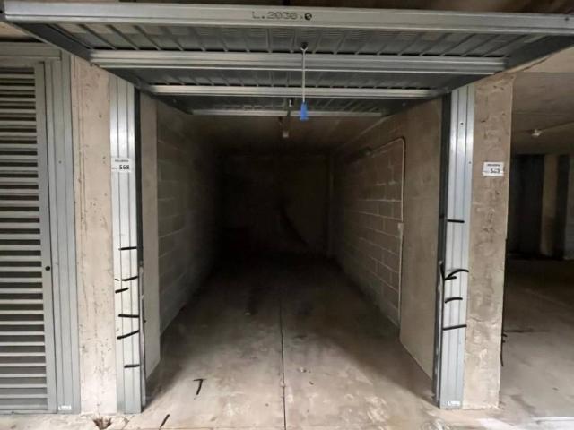 Box / Garage in affitto a Varese VA