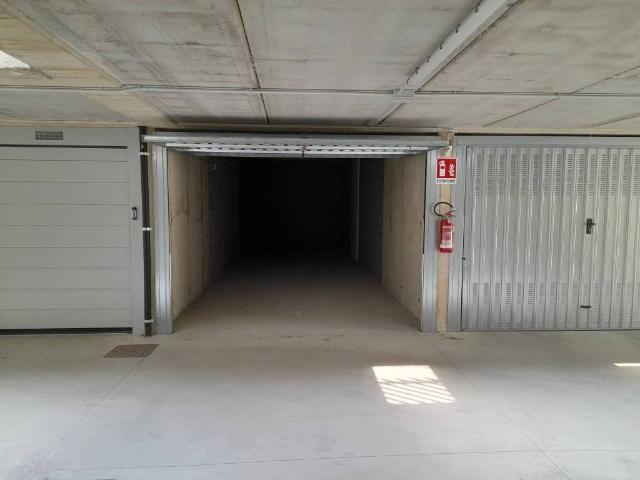 Box / Garage in affitto a Villa d'Almè BG