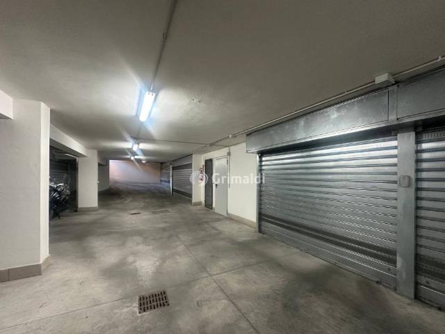 Box / Garage in affitto a Acerra NA