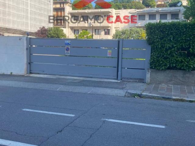 Box / Garage in affitto a Bergamo BG