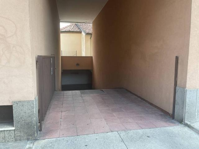 Box / Garage in affitto a Bernareggio MB
