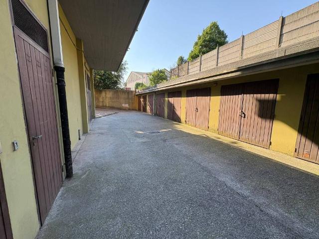 Box / Garage in affitto a Brescia BS