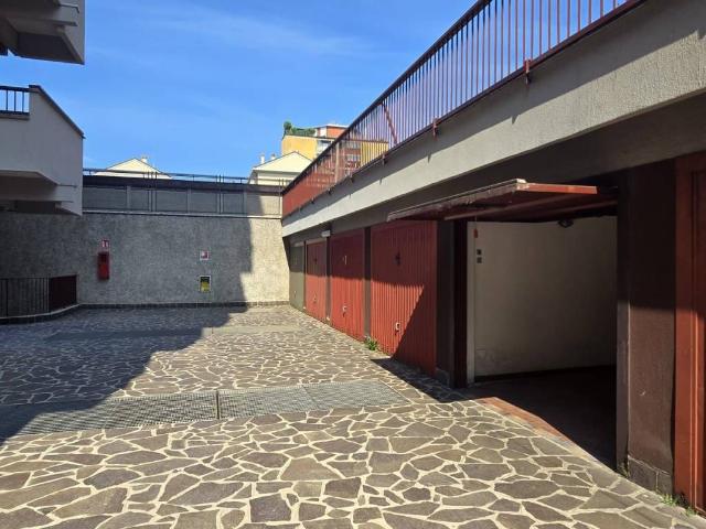 Box / Garage in affitto a Brugherio MB