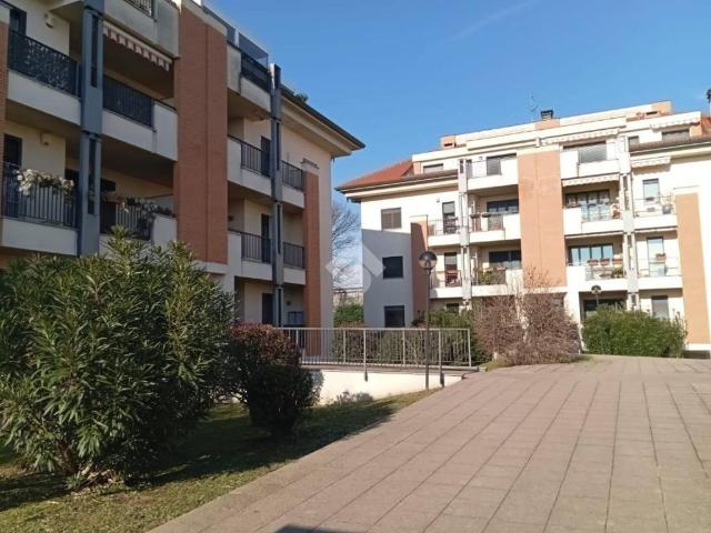 Box / Garage in affitto a Corbetta MI