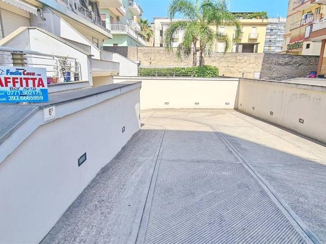 Box / Garage in affitto a Formia LT