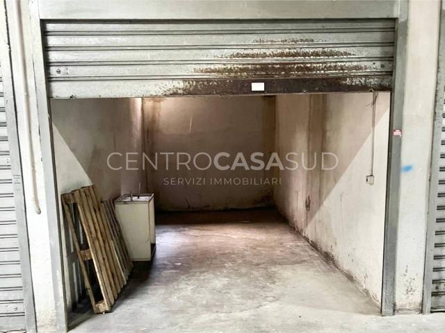 Box / Garage in affitto a Giugliano in Campania NA