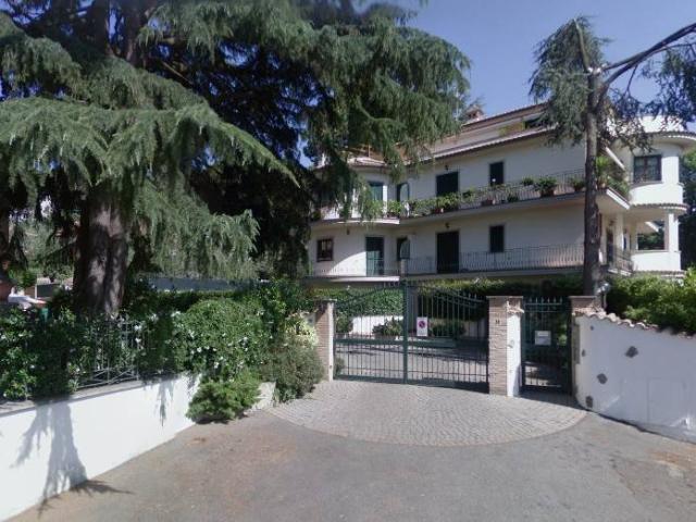 Box / Garage in affitto a Grottaferrata RM