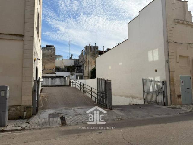 Box / Garage in affitto a Lecce LE