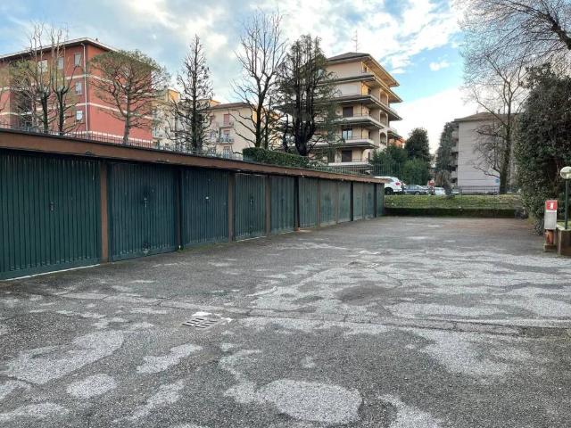 Box / Garage in affitto a Legnano MI
