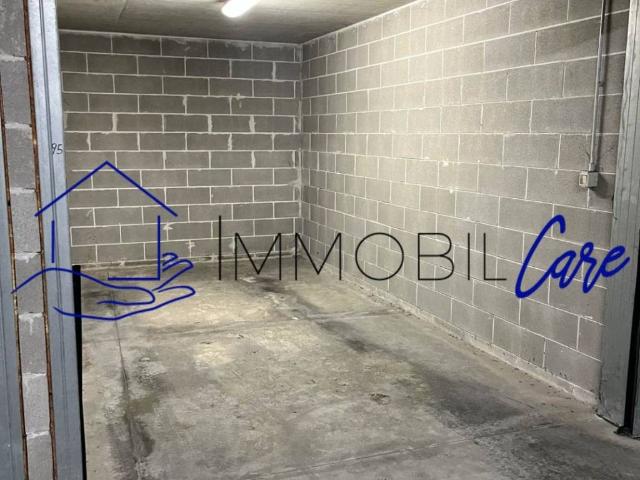 Box / Garage in affitto a Livorno LI