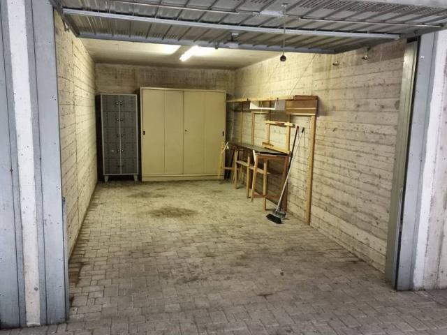 Box / Garage in affitto a Merone CO